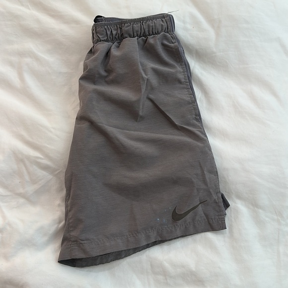 Nike Athletic shorts - Picture 3 of 3